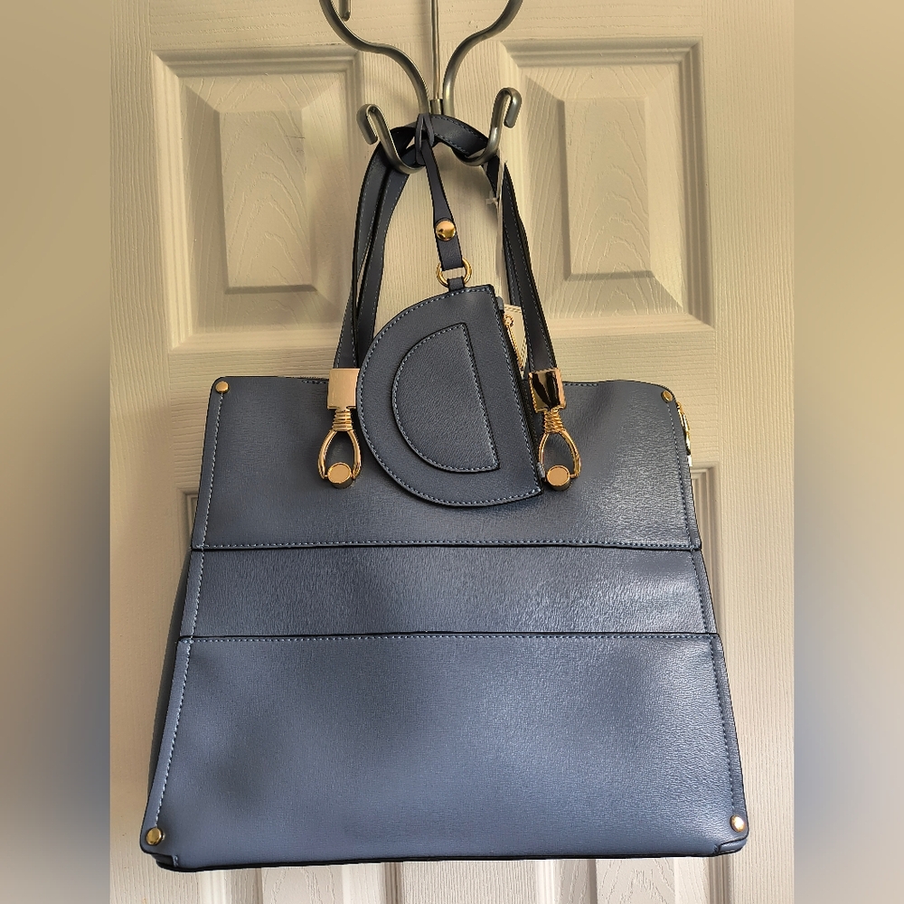 Elegant Blue Handbag